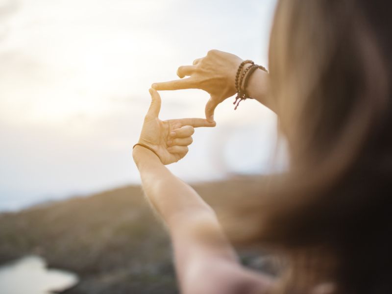 Wie man minimalistisch wohnt: 4 Schritte zu einem stressfreien Leben 